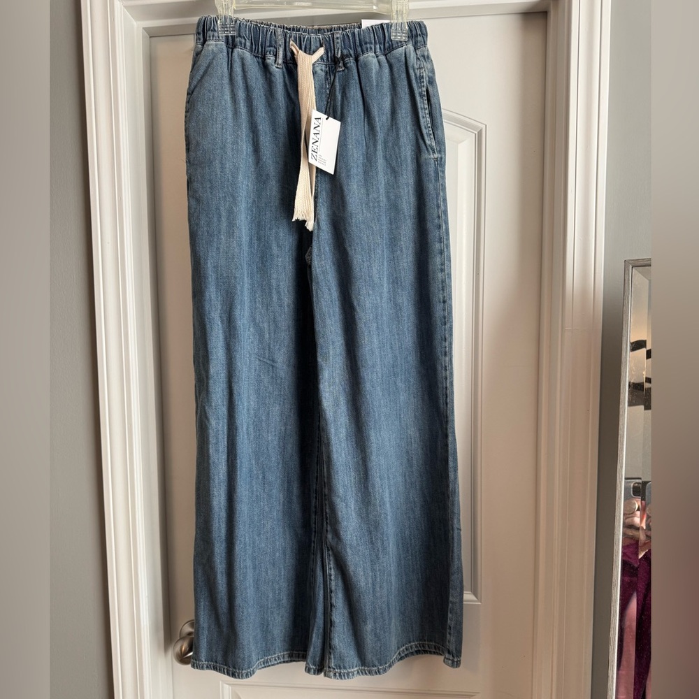 Zenana Outfitters Blue Flare Jeans